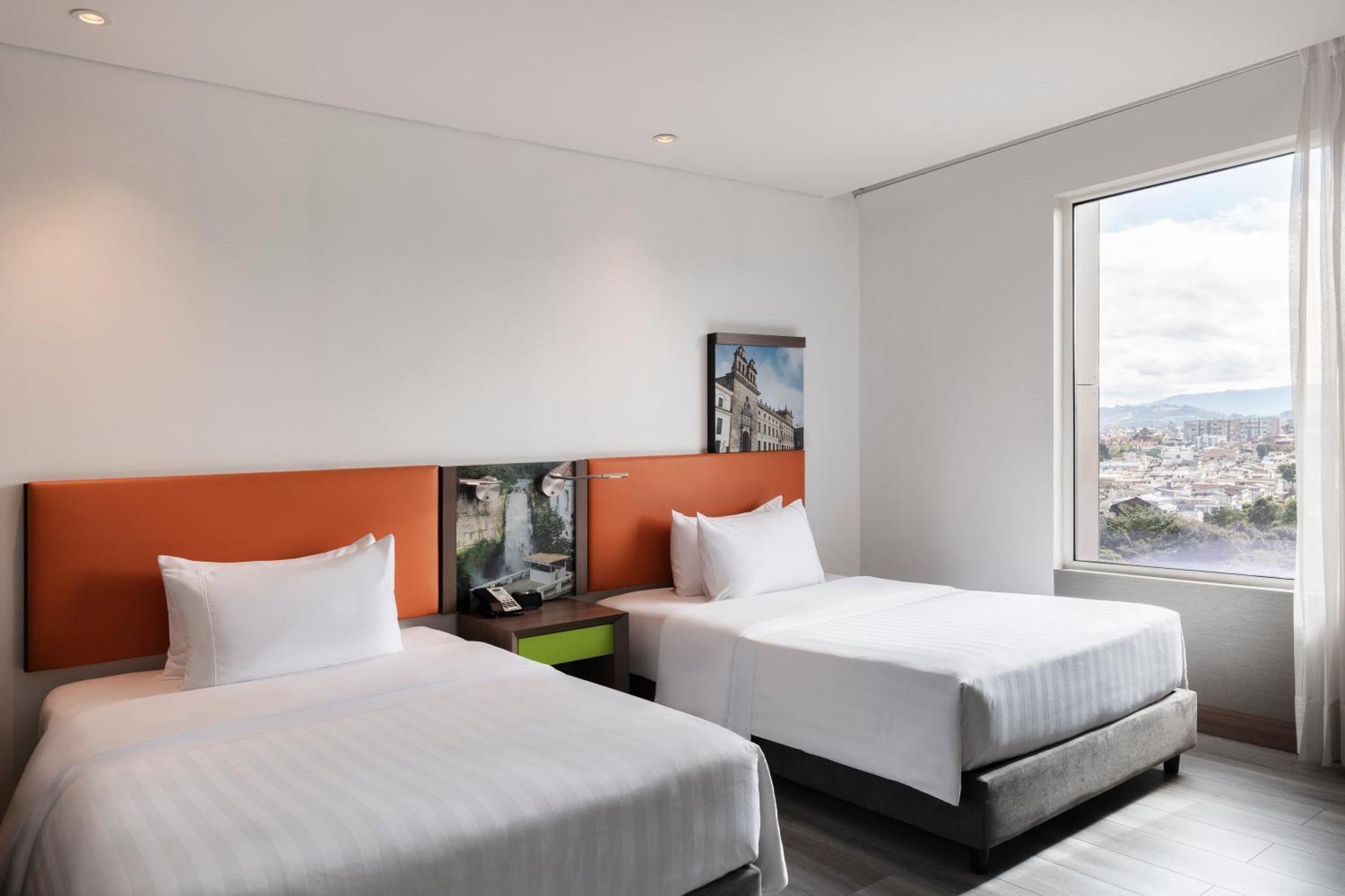 Hampton By Hilton Bogota Airport — Photos 3